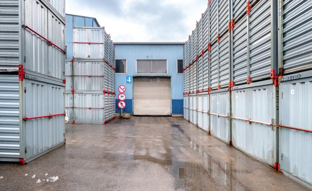 CƠ CHẾ GOM NƯỚC MƯA CHỐNG THẤM DỘT HỆ CỬA BẰNG MÁNG NẸP TÔN J-BAR TRÊN DÒNG CONTAINER HOÁN CẢI