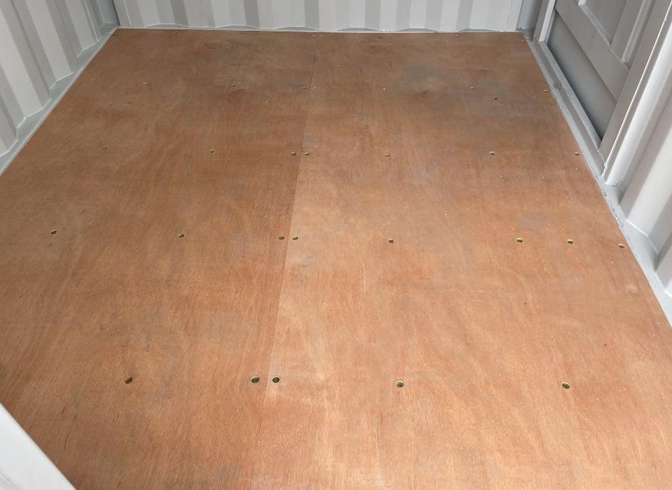 ĐỘ BỀN SÀN GỖ CONTAINER: CÔNG NGHỆ PHỦ MÀNG CHỐNG ẨM LÓT ĐÁY SÀN GỖ ÉP CONTAINER KHO NGĂN MỤC NÁT DO NGẤM ẨM ĐẤT