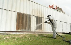 QUY TRÌNH SƠN CONTAINER KHO: TẦM QUAN TRỌNG CỦA TIÊU CHUẨN LÀM SẠCH BỀ MẶT SA 2.5 TRƯỚC KHI PHUN SƠN VỎ CONTAINER