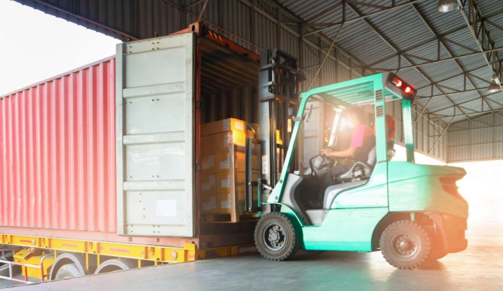 PHÂN TÍCH KHẢ NĂNG CHỊU TẢI CỤC BỘ VÀ ĐỘ UỐN CỦA SÀN GỖ CONTAINER KHO TIÊU CHUẨN