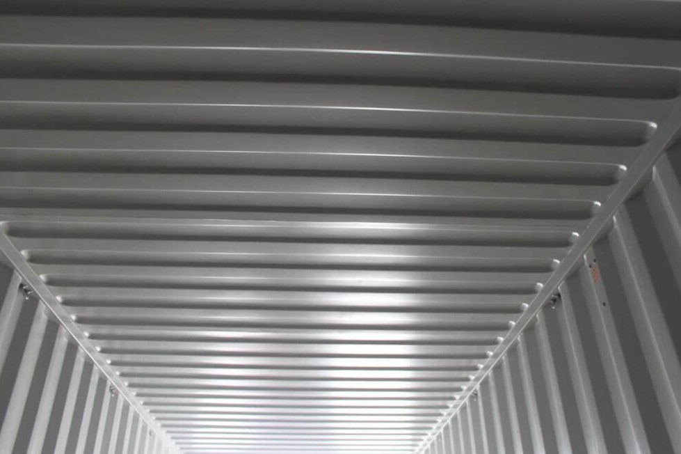 THIẾT KẾ GÂN MUI DỐC PHẲNG MƯỢT GIÚP MUI CONTAINER KHO THOÁT MƯA NHANH NGĂN DỘT