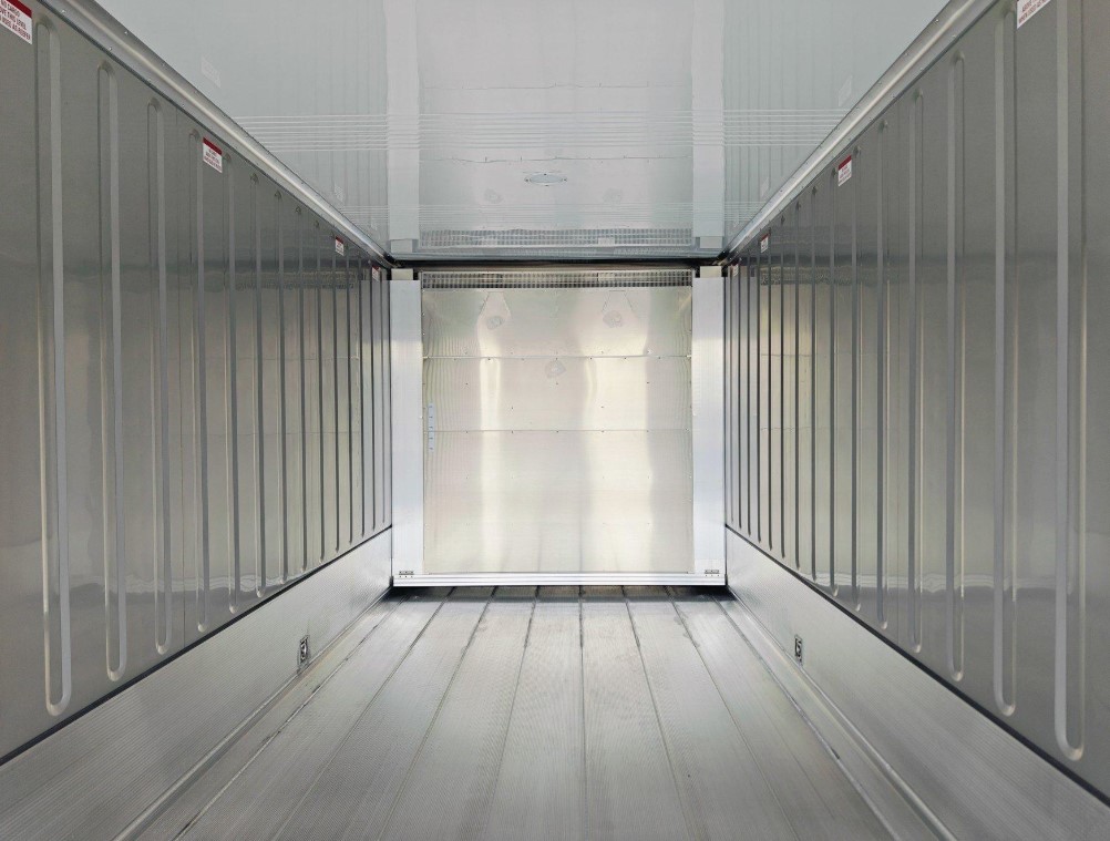 THIẾT KẾ RÃNH GOM NƯỚC NGƯNG TỤ GÓC TRẦN BẢO VỆ HỘP GIẤY HÀNG HÓA TRONG CONTAINER LẠNH