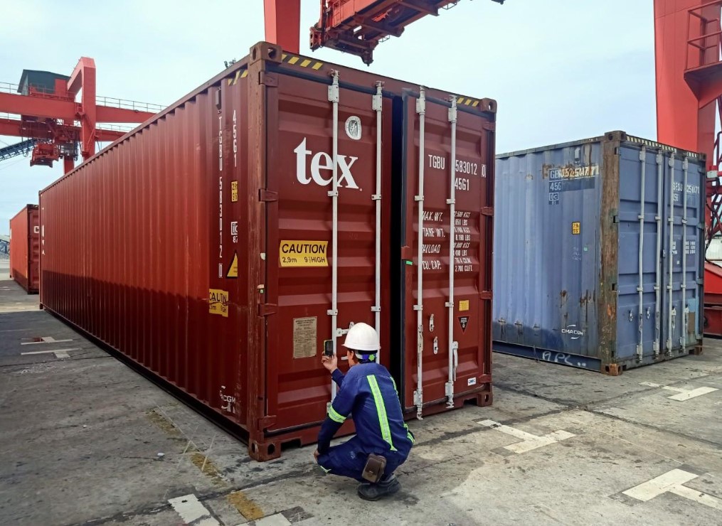 TIÊU CHUẨN CARGO WORTHY CWO VÀ QUY TRÌNH KIỂM ĐỊNH ĐỘ KÍN NƯỚC KÍN SÁNG CONTAINER KHO