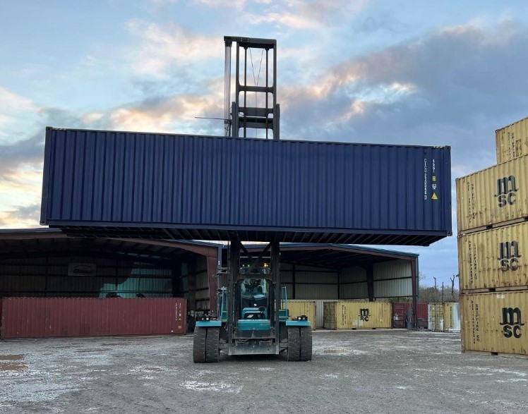CƠ CHẾ THĂNG BẰNG HÌNH HỌC CỦA THIẾT KẾ CONTAINER KHO RÃNH THỌC XE NÂNG FORKLIFT POCKETS ĐÁY CONTAINER