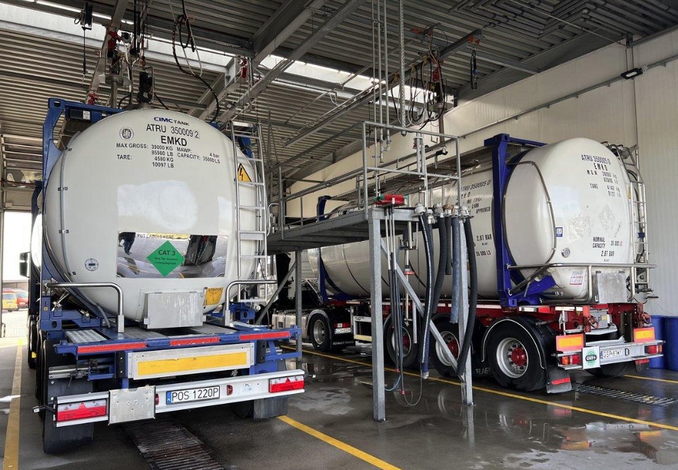 Quy trình xả thải và xử lý nước súc rửa Tank Container đạt chuẩn môi trường