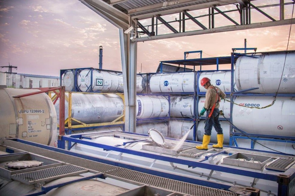 Quy trình xả thải và xử lý nước súc rửa Tank Container đạt chuẩn môi trường
