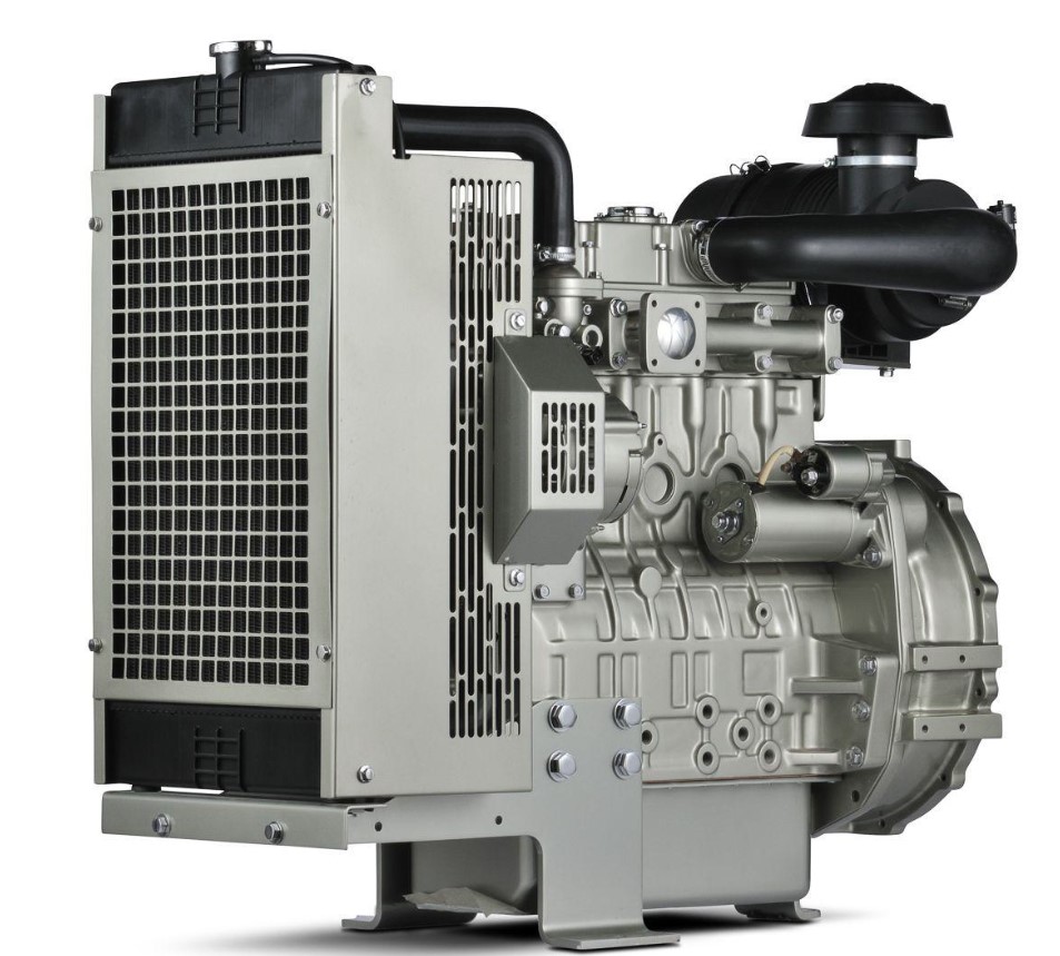 So sánh Genset động cơ Kubota và động cơ Perkins trên máy phát điện container 3