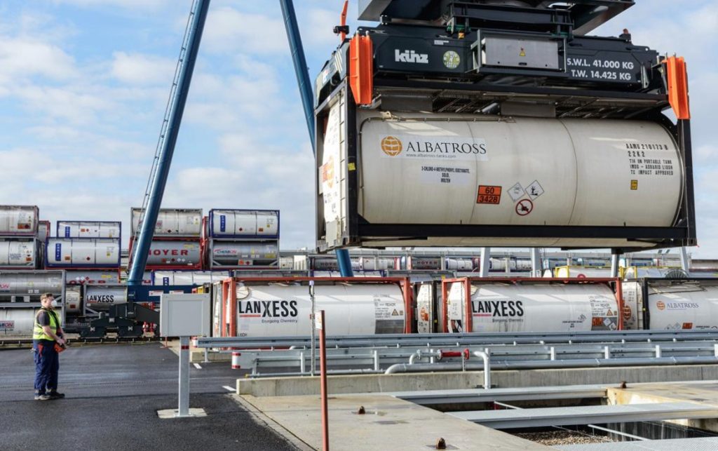 Phân tích nguyên nhân rò rỉ van xả đáy Tank Container hóa chất độc hại